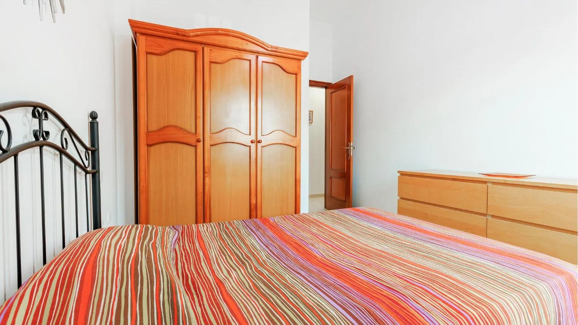 Cozy Apartment In Puerto Del Rosario With Kitchen
